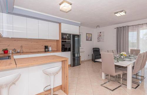 Villa Maria with Outdoor Pool - Five Bedroom Villa with Outdoor Pool - Foto 4