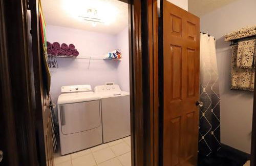 Waterfront 6-Bedroom Wizarding Villa in Lake Berkley Near Universal Studio's Harry Potter - Foto 26