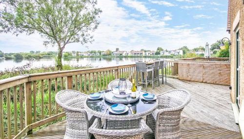 Coot Cottage - holiday house with fantastic lake views - Foto 2