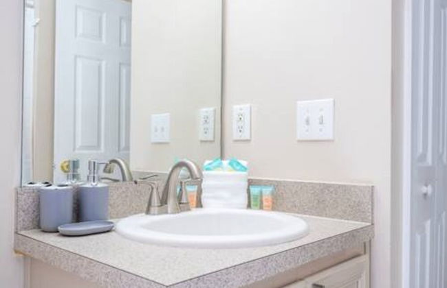 Amazing 5 BR w Game Room Minutes From Disney - Foto 13