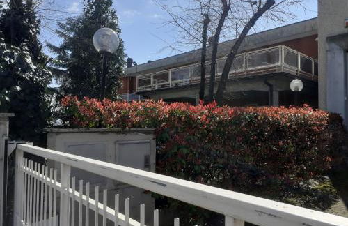 GOLD HOUSE - Photo 14