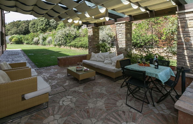 Luxury, Modern Apartment With Pool and Stunning Views - Foto 14