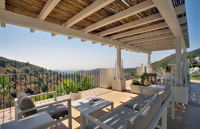 Modern Two Bedroom Villa With Indoor Pool & Spa - Foto 10