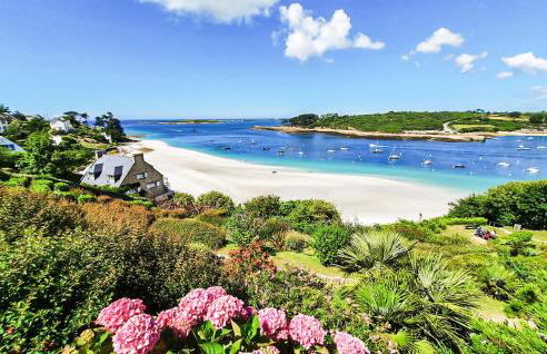 2 Bedroom Gorgeous Home In Saint-Pabu - Foto 6