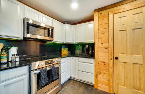 3 Mi to Lake Harney Home on 6 Acres with Fire Pit - Foto 8