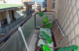 OFFERTA Inizio Anno! 2 Suite in Centro Città con Balcone Vista Mare - Foto 12