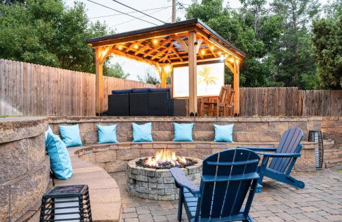 Stylish House with Hot Tub, Fire Pit Pool table near Denver - Photo 2