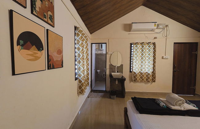 Sunset Cafe Beach Stay - Photo 36