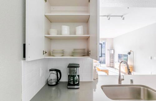 Blueground Emeryville pool nr Bay Street Park SFO-1987 - Foto 10