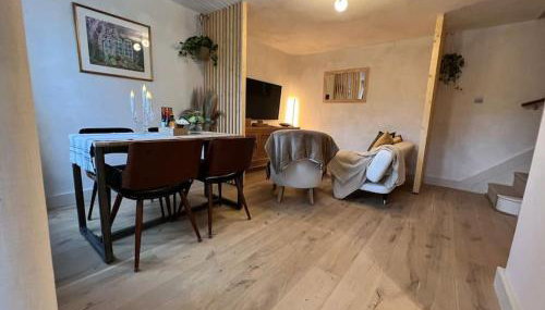 A Cozy Home Away from Home - Foto 2