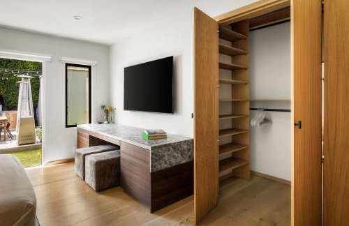 NEW! High-End Spanish Duplex | Luxury 3BR - Foto 33