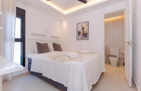 Modern villa with Heated Pool & BBQ Next to the Beach - Foto 36