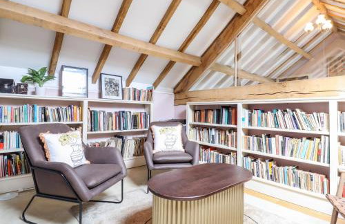 Yew Tree Farm - Photo 15