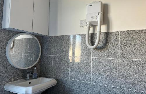 Highfield Home with free parkings, Surbiton, Kingston upon Thames, Surrey, Greater London , UK - Foto 47