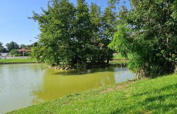 T2 55m² tout confort avec jardin. Cuisine et équipements neufs. Wifi TV parking - Photo 36