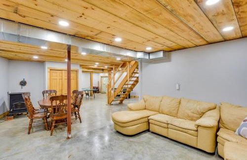 A-Frame Log Home with Game Room Near Lake George! - Foto 28