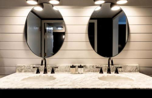 Famous Music Row Presidential Suite with Guitar Pool - Foto 13