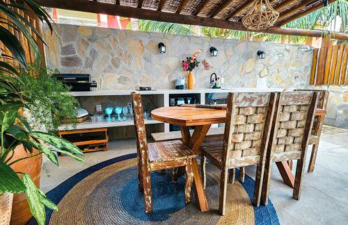 Casa Turquesa Pé na areia Piscina infinita Pet friendly Condomínio fechado - Foto 3