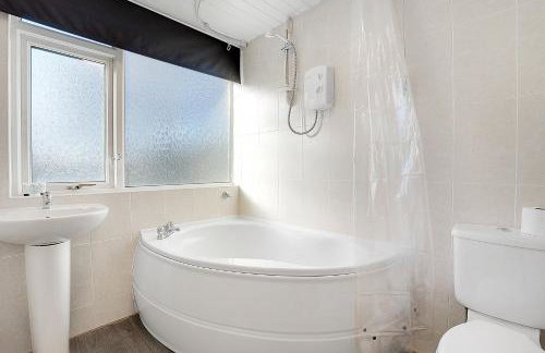 NEW! 4BR in Stafford Place - Foto 16