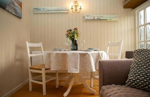 Little Rogeston Cottage Nolton Haven - Photo 9