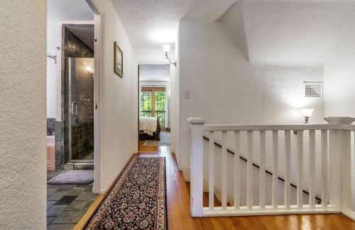 Lovely Tudor Home With Pool & Spa Near Russian River - Foto 20