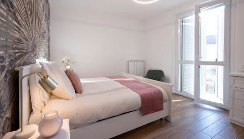 Lora diamond Suite ,free parking, self check in,3 - Foto 2