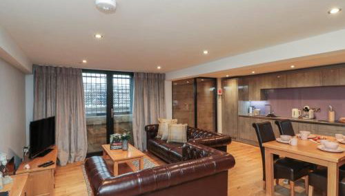 Tornado Engine Shed - Photo 4