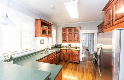 29th Street Trendy Lakeview Craftsman 8 - Foto 26