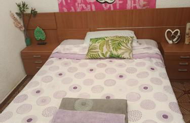 En pleno centro A 5 min de Renfe y bus aeropuerto - Photo 14