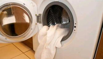 "Snooze Central" - City Centre Apartments above Victoria Centre Shopping Centre with full Kitchen in Milton Street - up to 4 Beds - most Central Location next to the Hilton Hotel - Parking for Cars or Vans from Five Pounds a day - Sunday 1pm Check-Out - Foto 5