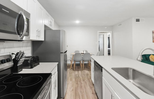 Stylish 2BR Near UT Hyde Park Evonify - Foto 18