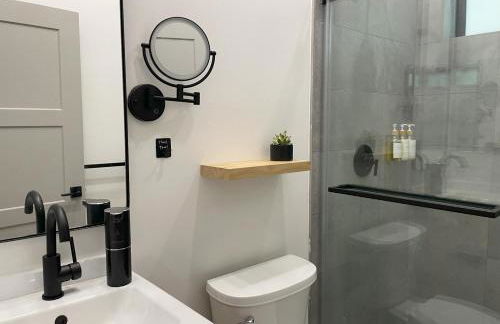 Fyrebird Place - Industrial Loft with Pavilion & Yard - Foto 18