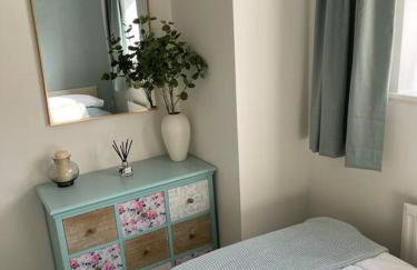 Centre of town House 3 Bedrooms Sleeps 5 and Infant Free Onsite Parking 2 Cars - Foto 8