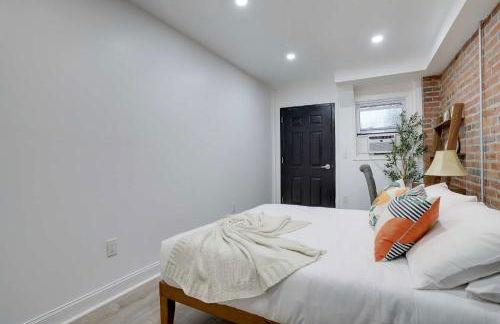 Sojourn Studio Cosmopolitan Pad 5 Min from Metro - Foto 11