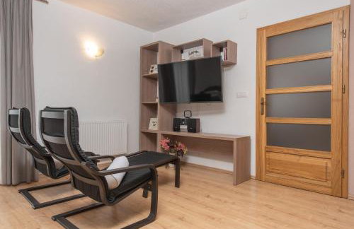 Holiday home Svilaja I Heated pool, family retreat - Photo 27