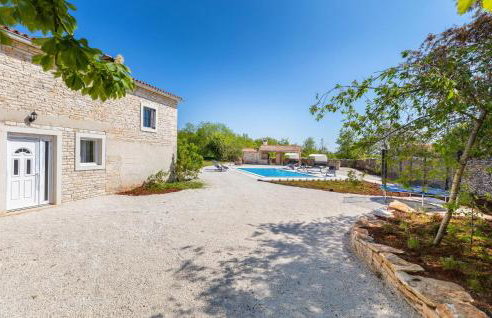 Amazing Home In Modrusani With Wifi - Foto 9