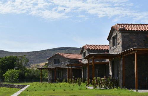 Lithos Villas - Photo 1