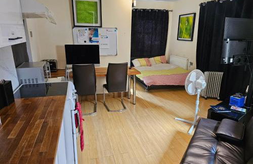 Umbrella Properties Private Apartment Birmingham - Photo 6