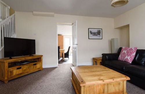 Colliers House - Photo 1