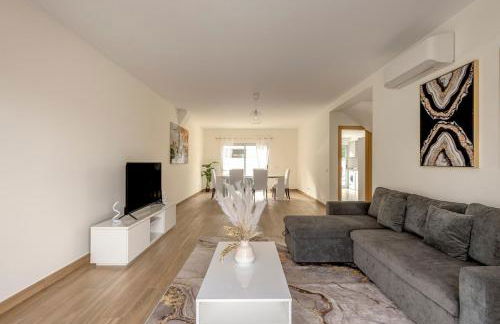 Bright & Airy 3BR Spacious Villa - Foto 2