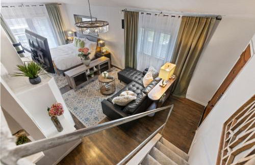 Modern 2BR Dallas Loft w Private Outdoor Terrace - Foto 11