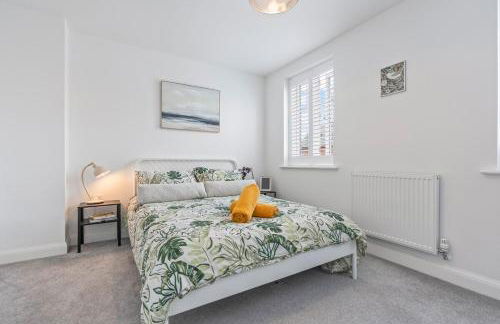 #53 Stylish 4 Bed Home 2 Full 1 Half Bath Free Parking - Foto 11