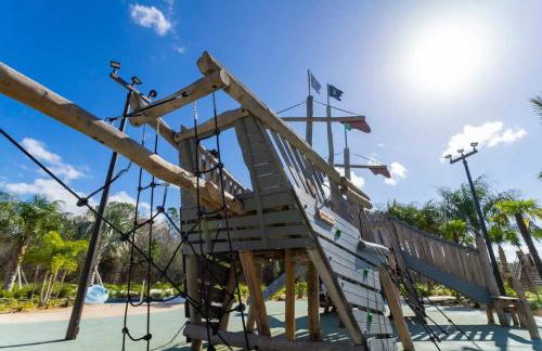 Luxurious Family-friendly 5 Bd 12 Guests w Screened Pool Close to Disney - Foto 158