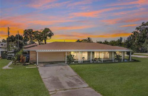 Pool home on the Bay, large private yard near AMI - Foto 5