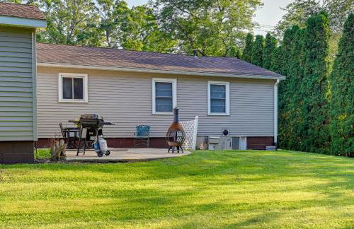 Pet-Friendly Michigan Escape with Patio and Gas Grill! - Foto 22