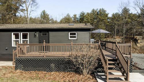 Pinewood Bungalow - Luxury Cabin, Kid-Friendly - Foto 2