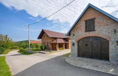 3 Bedroom Beautiful Home In Novi Marof - Foto 12