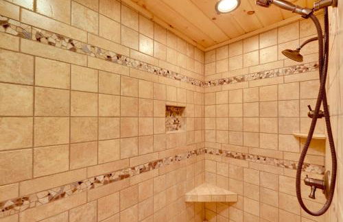 Free Spirit Ranch with Hot Tub and Mountain Views - Foto 14