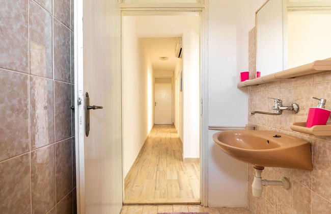 Simplistic Apartment in Rogoznica near Sea Beach - Foto 23