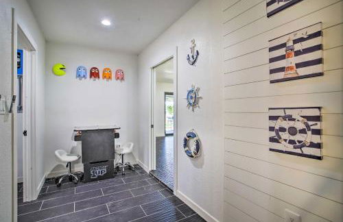 Waterfront Lake Home with Deck - New Renovations! - Photo 12